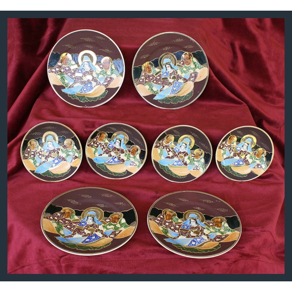 eight 5-1/2" and 7-1/2" Satsuma Moriage hand-painted plates Empress & Advisors